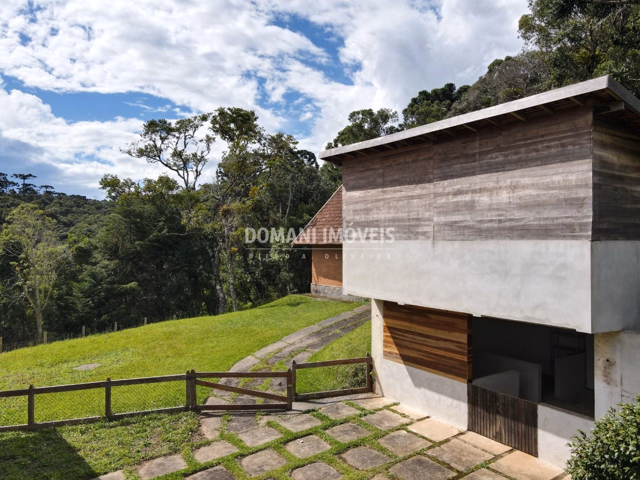 House of 2,260 m² in Campos do Jordão, SP, Brazil