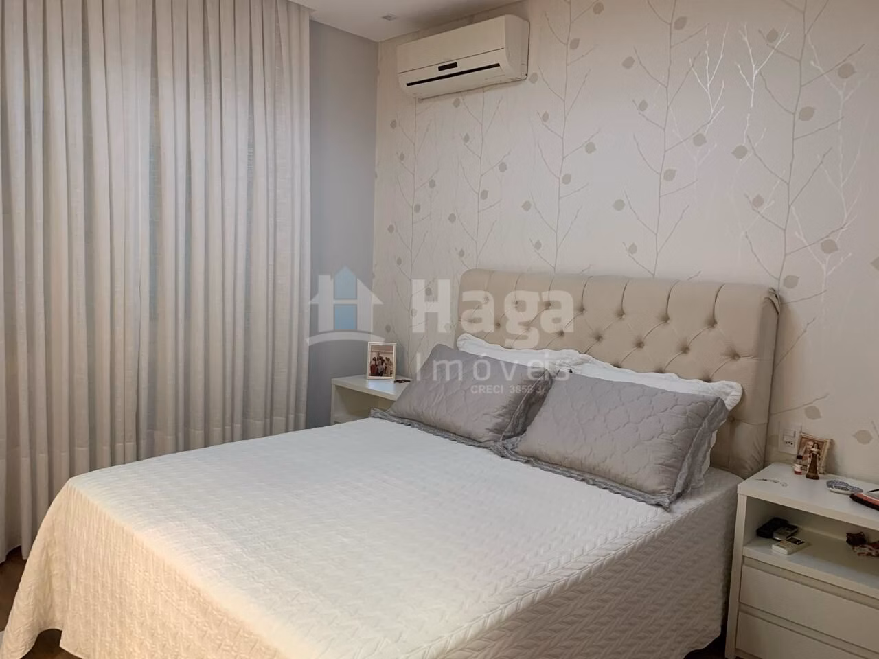 Casa de 450 m² em Brusque, SC