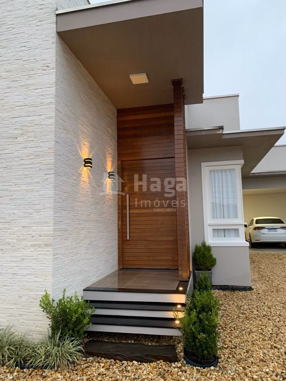 Casa de 450 m² em Brusque, SC