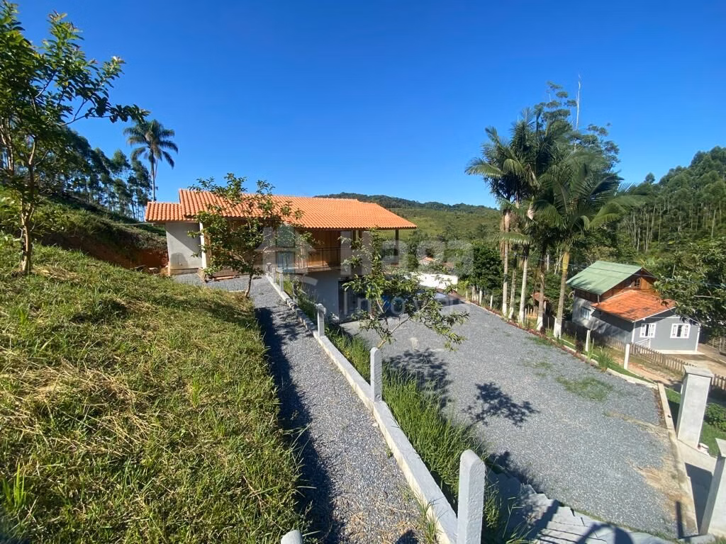 Fazenda de 1.000 m² em Nova Trento, SC