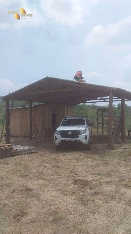 Fazenda de 242 ha em Cáceres, MT