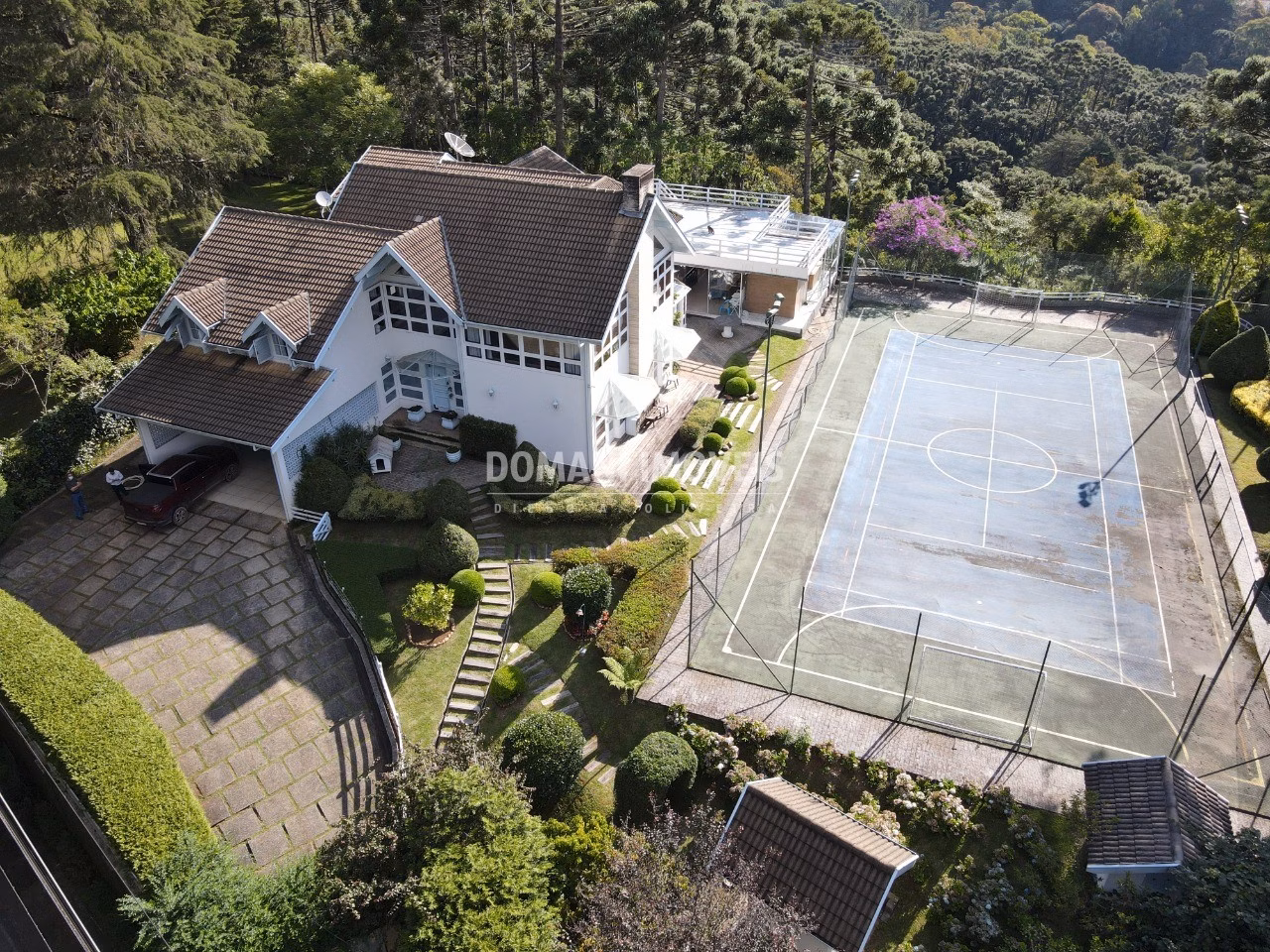House of 2,180 m² in Campos do Jordão, SP, Brazil