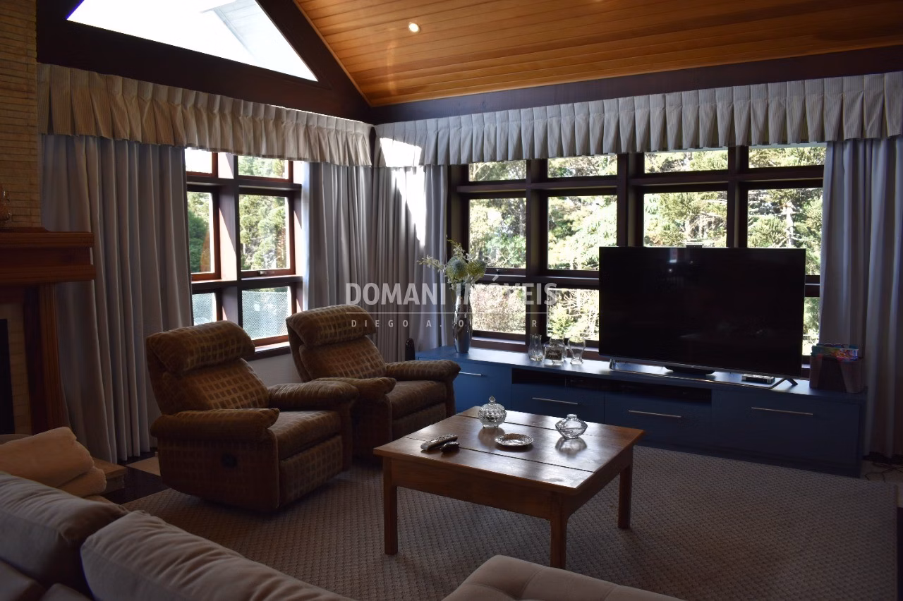 House of 2,180 m² in Campos do Jordão, SP, Brazil