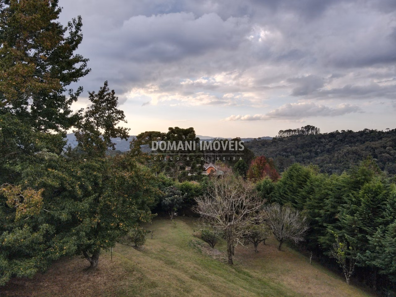 Plot of 1,590 m² in Campos do Jordão, SP, Brazil