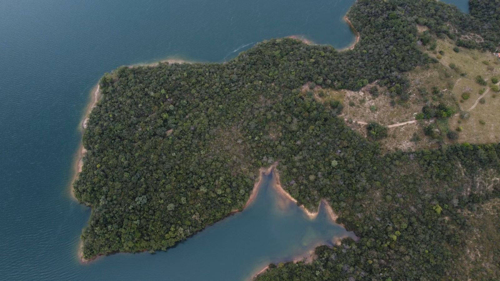 Fazenda de 250 ha em Luziânia, GO