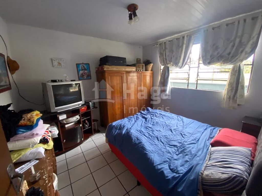 Casa de 700 m² em Guabiruba, SC