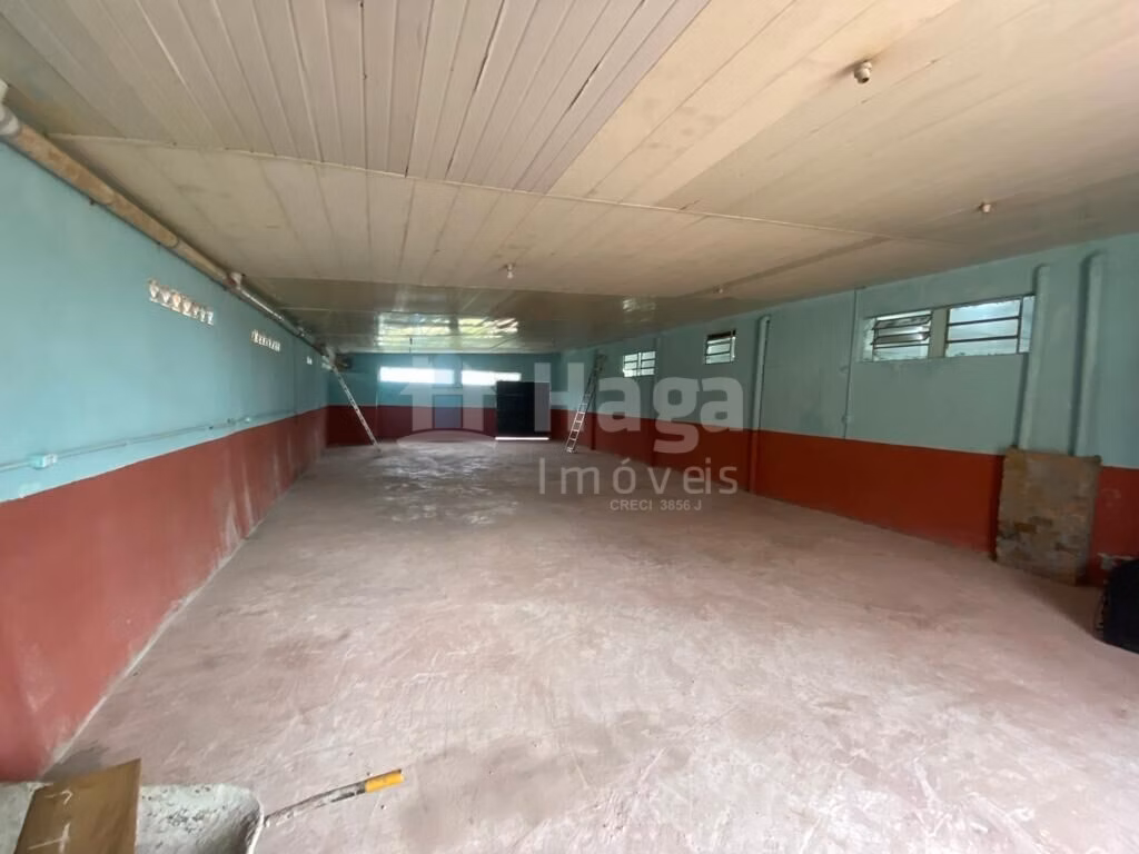 Casa de 700 m² em Guabiruba, SC