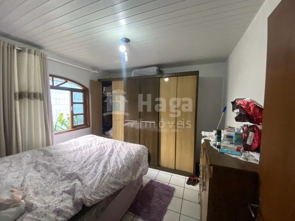 Casa de 700 m² em Guabiruba, SC