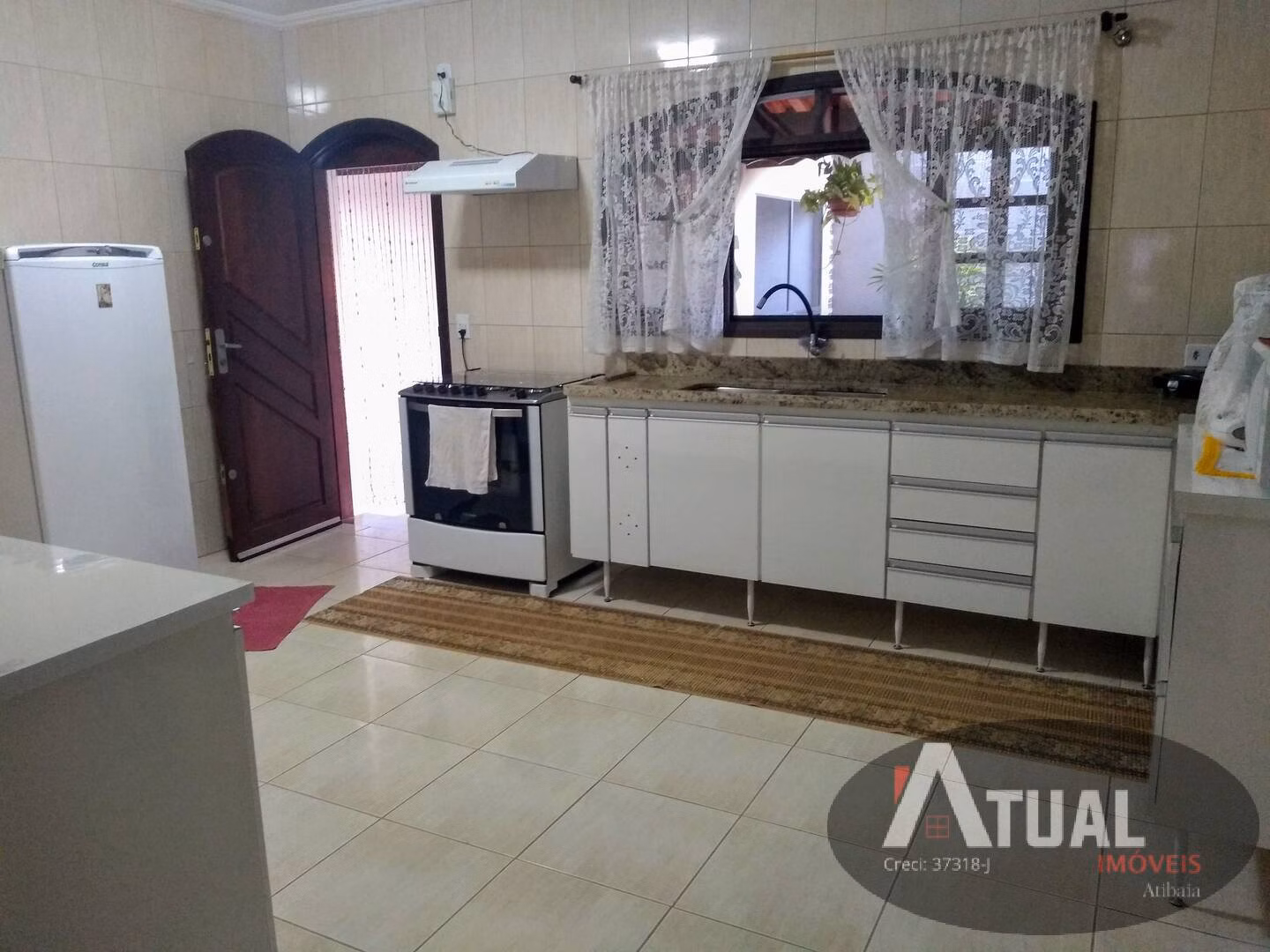 Casa de 1.390 m² em Piracaia, SP
