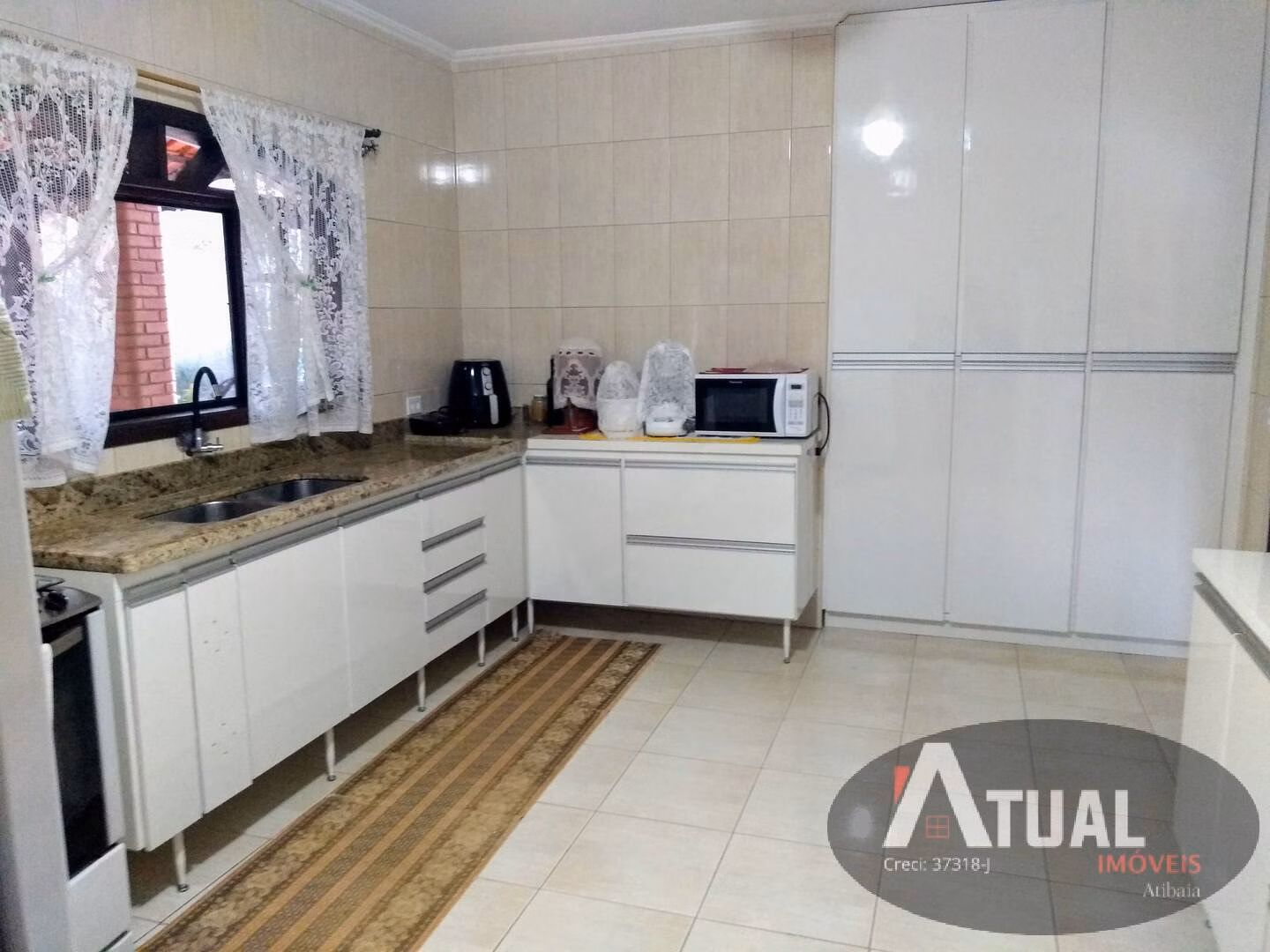 Casa de 1.390 m² em Piracaia, SP