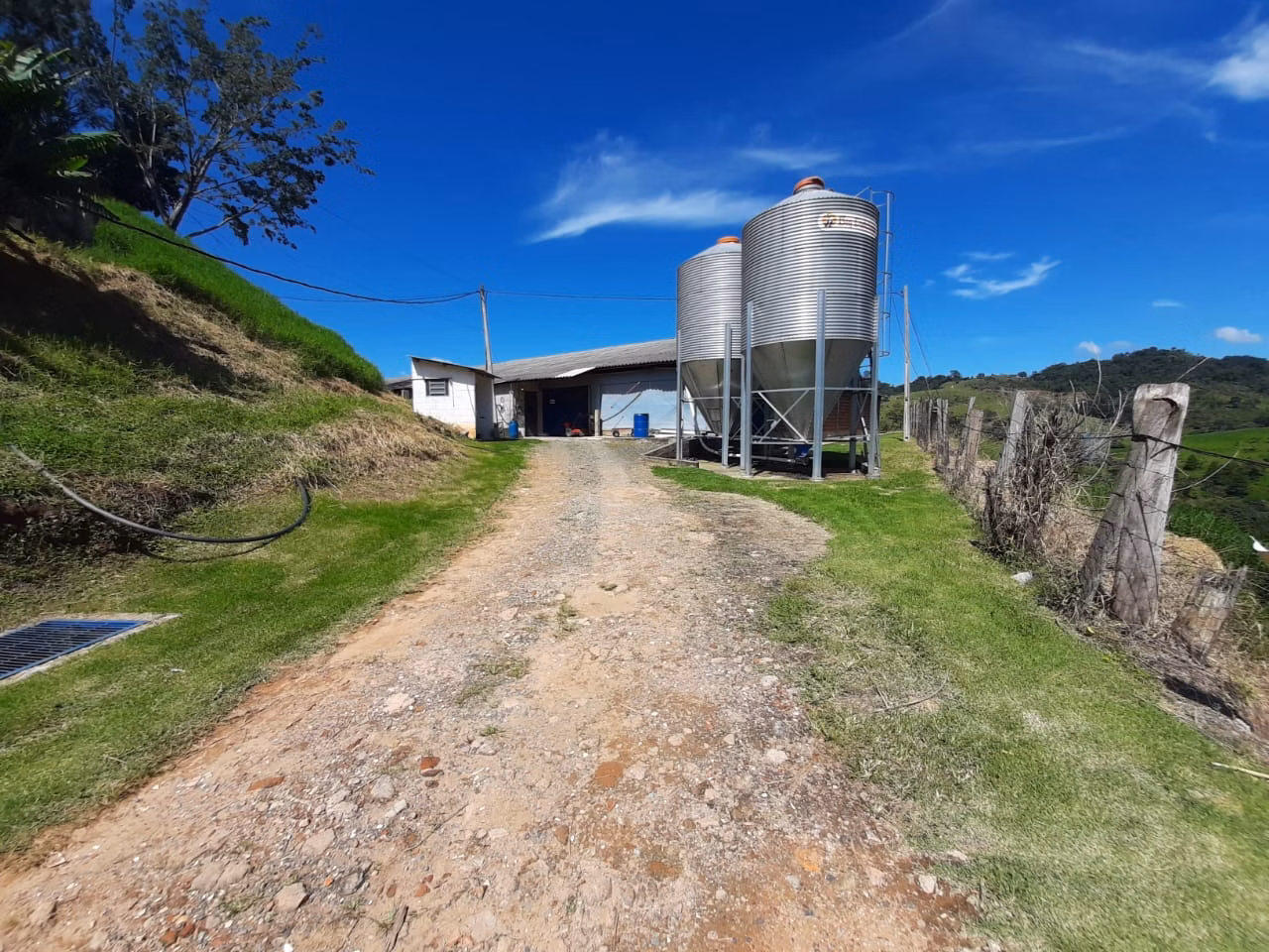 Chácara de 4 ha em Amparo, SP