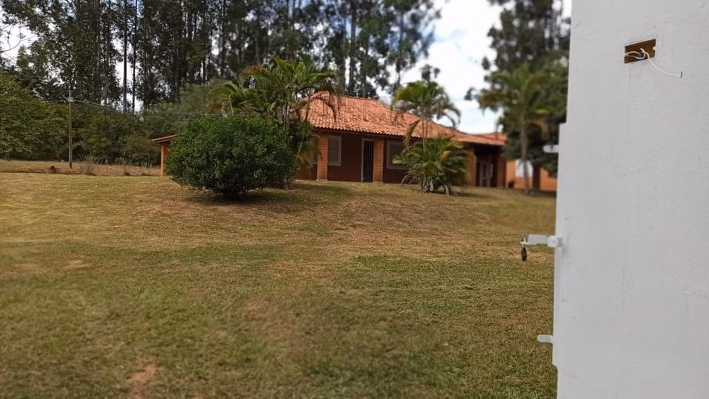Chácara de 9.700 m² em Alambari, SP