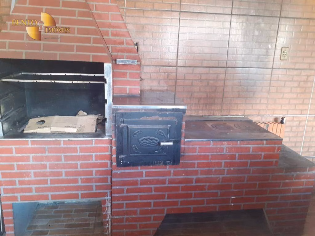 Casa de 360 m² em Cuiabá, MT