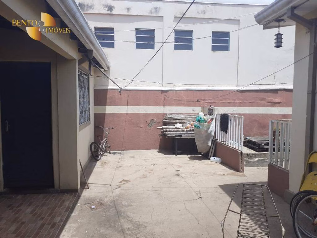 Casa de 360 m² em Cuiabá, MT