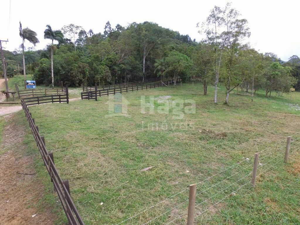 Terreno de 1.669 m² em Canelinha, SC