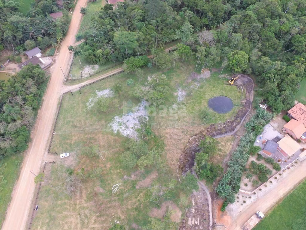 Terreno de 1.669 m² em Canelinha, SC