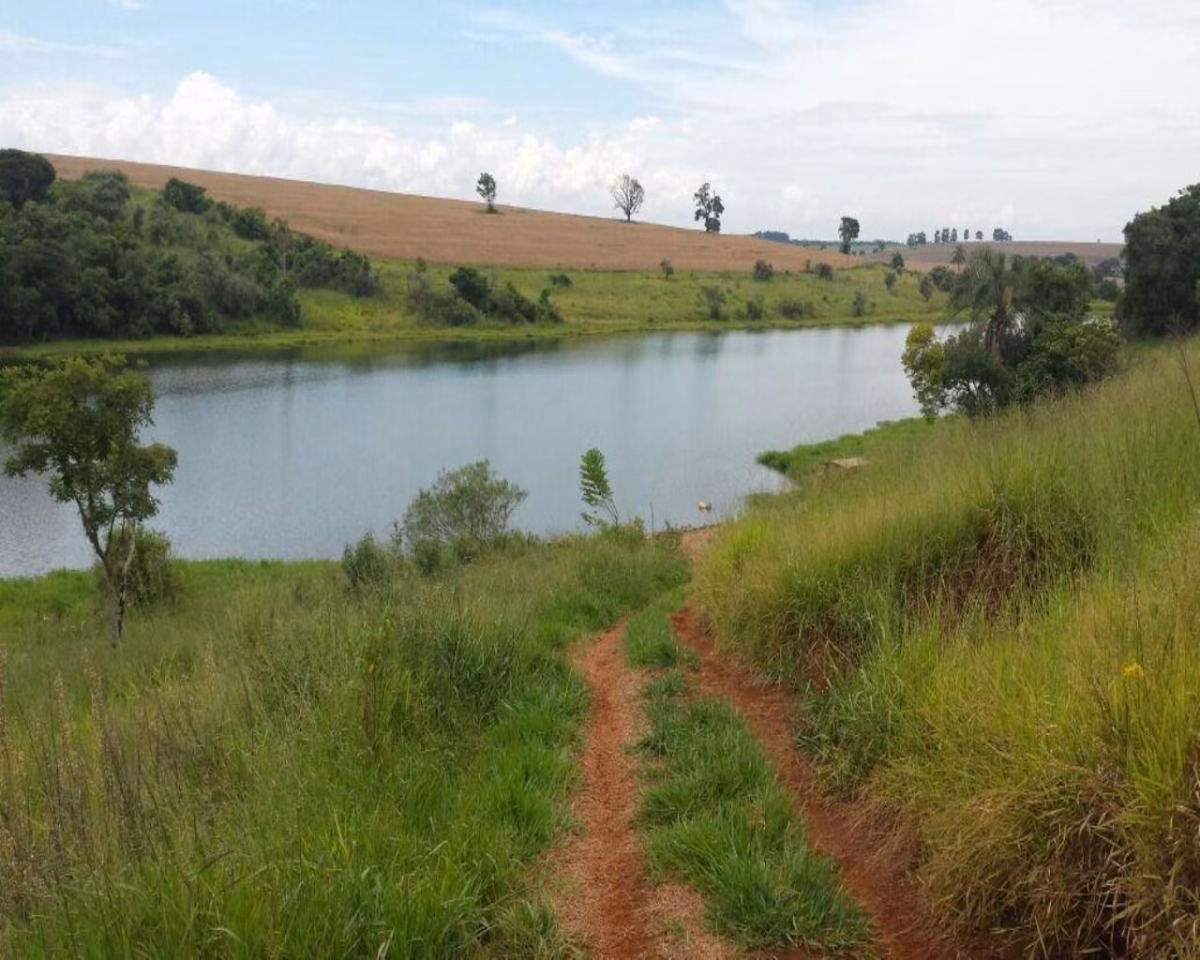 Ferme à vendre de 200 ha à Jumirim, SP