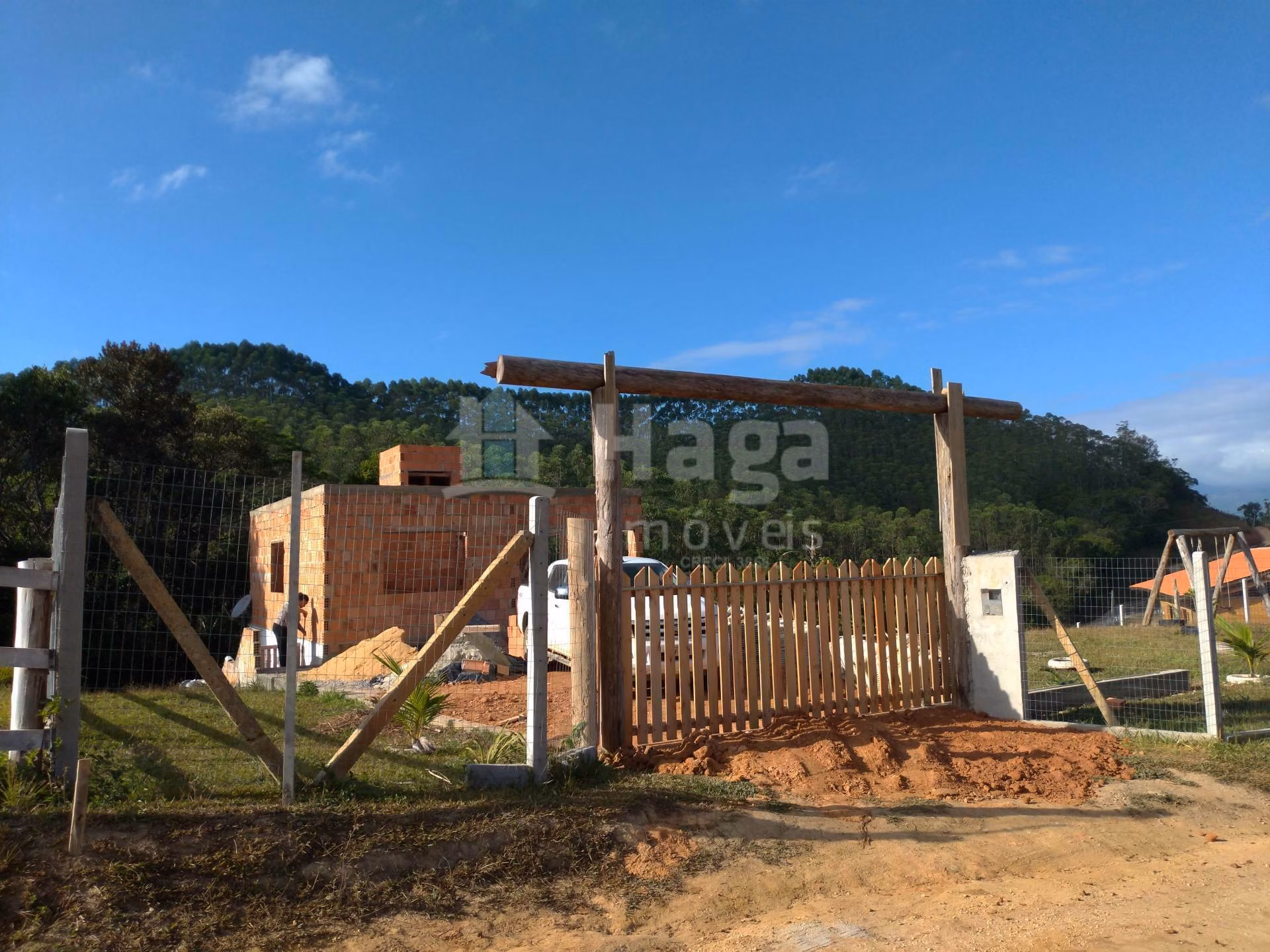Chácara de 2.000 m² em Canelinha, SC