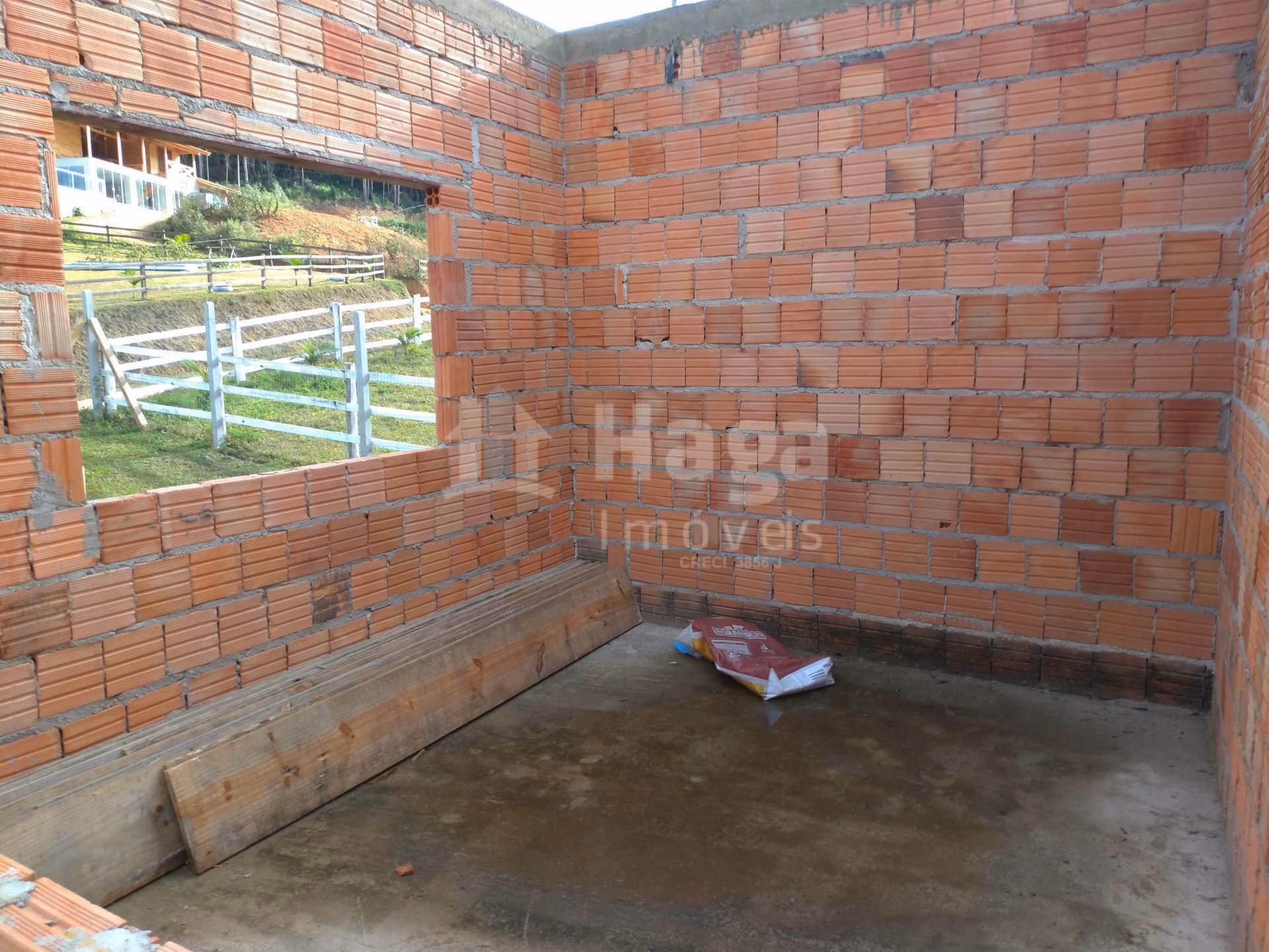 Chácara de 2.000 m² em Canelinha, SC