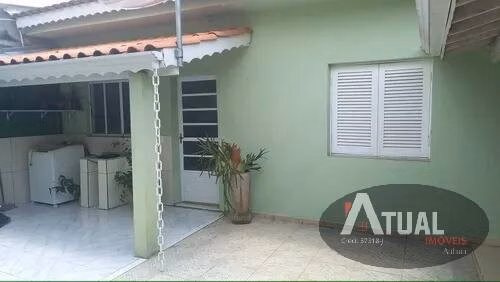 Casa de 290 m² em Piracaia, SP