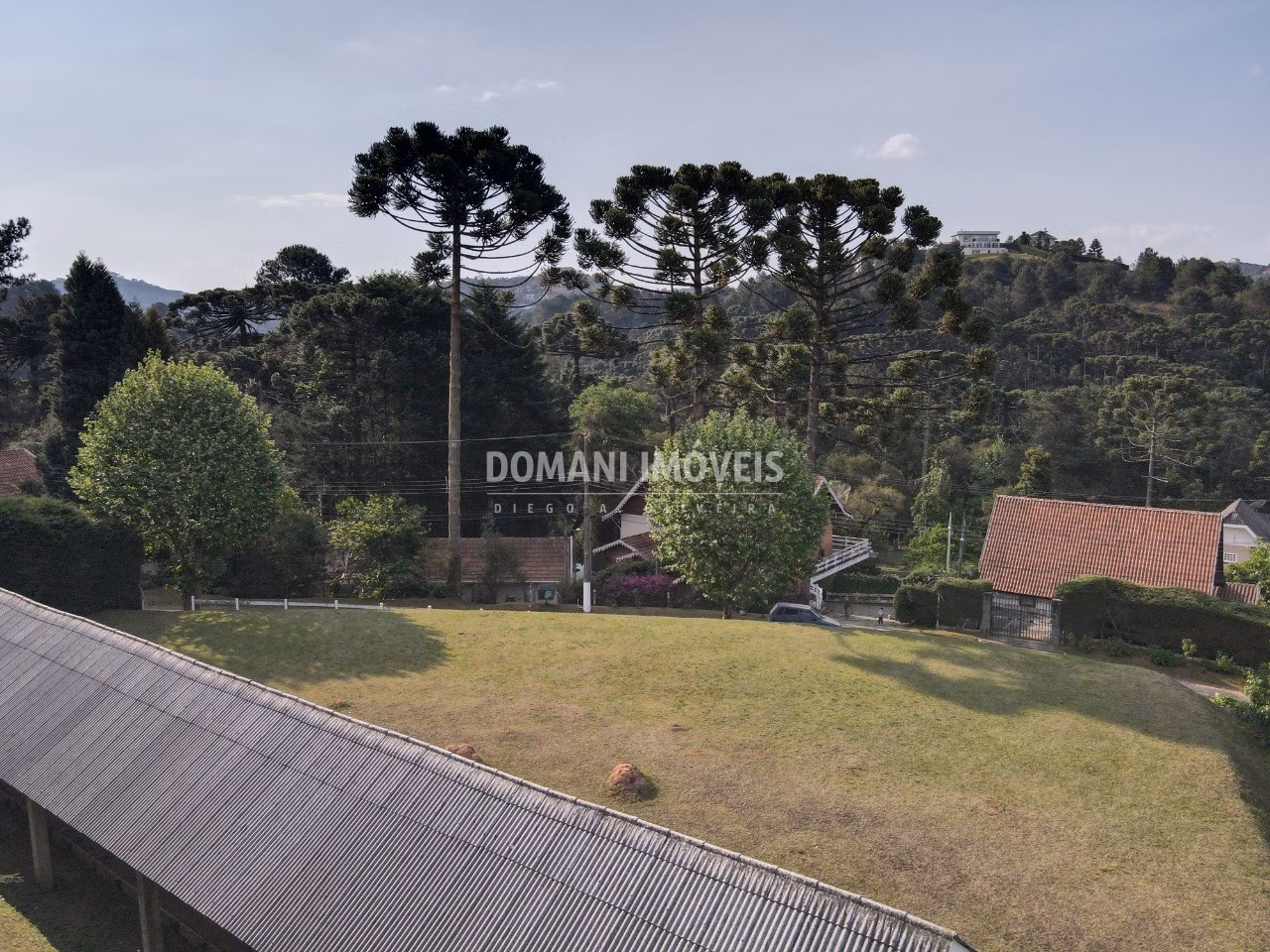 Terreno de 1,090 m² em Campos do Jordão, SP