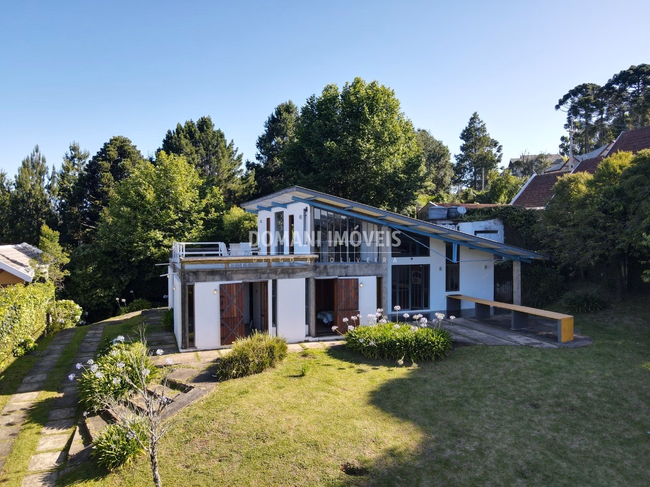 Casa de 1.240 m² em Campos do Jordão, SP