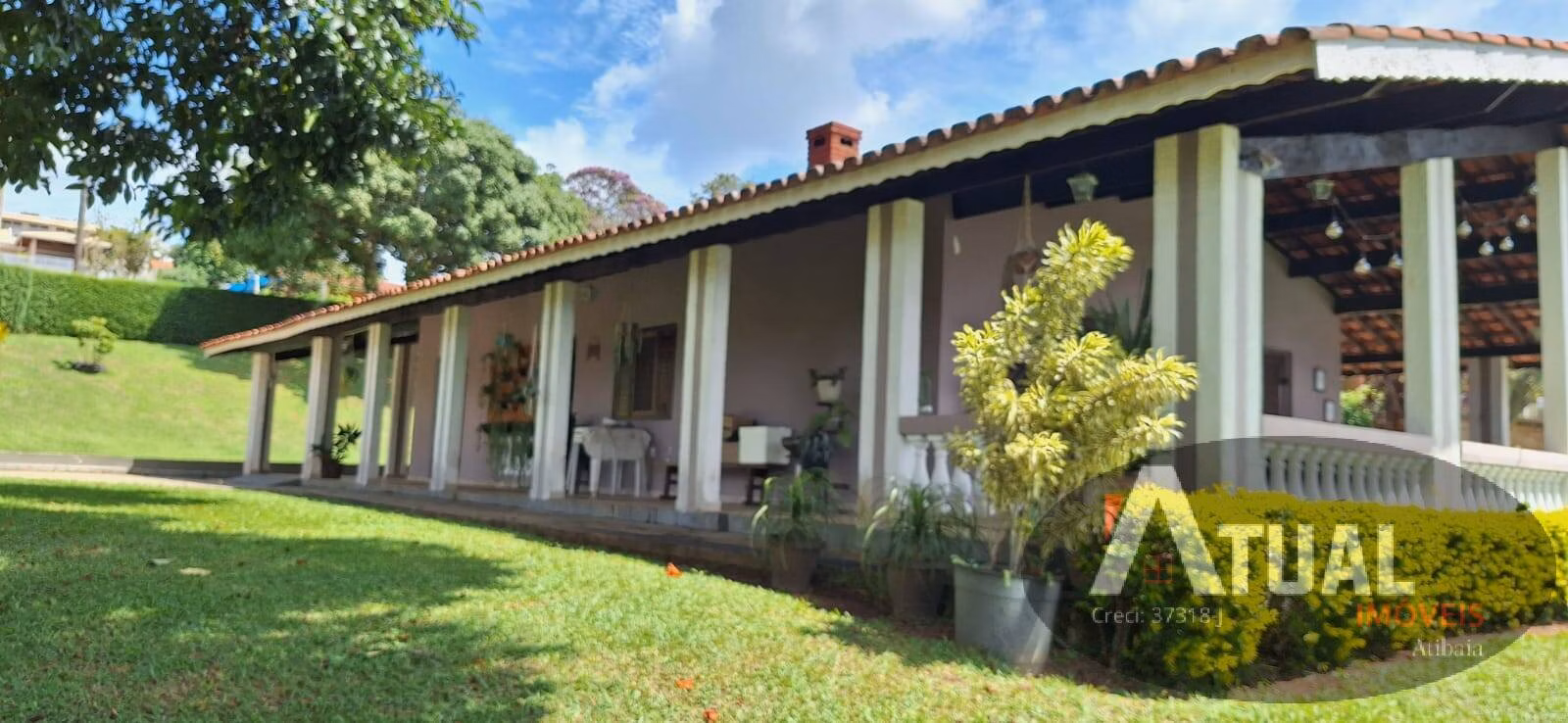 Casa de 2.000 m² em Piracaia, SP