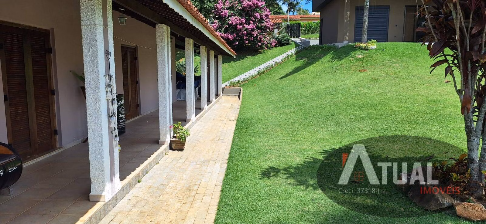 Casa de 2.000 m² em Piracaia, SP