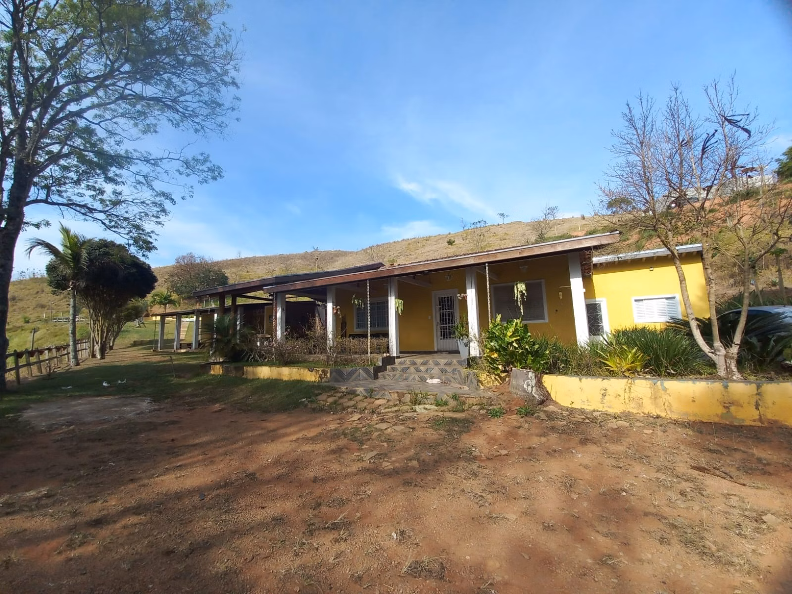 Small farm of 6 acres in São José dos Campos, SP, Brazil