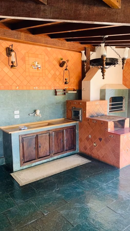 Chácara de 1.321 m² em São Roque, SP