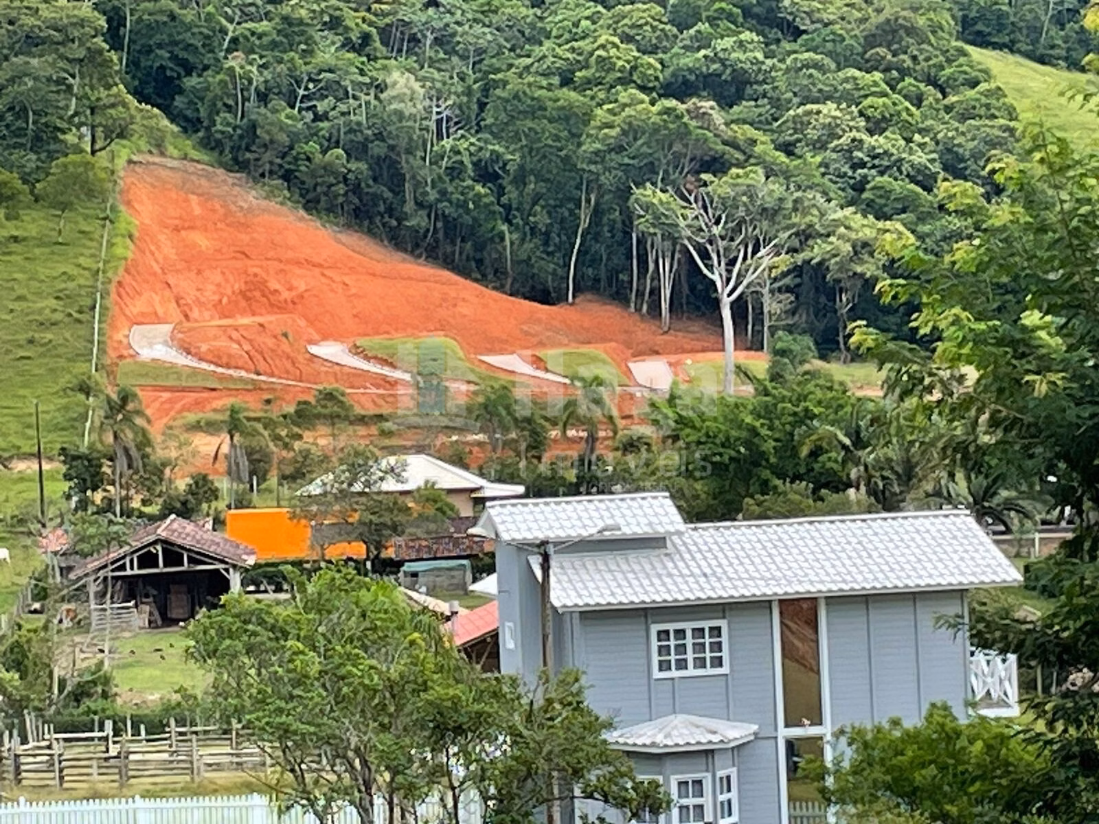 Chácara de 9.000 m² em Tijucas, SC