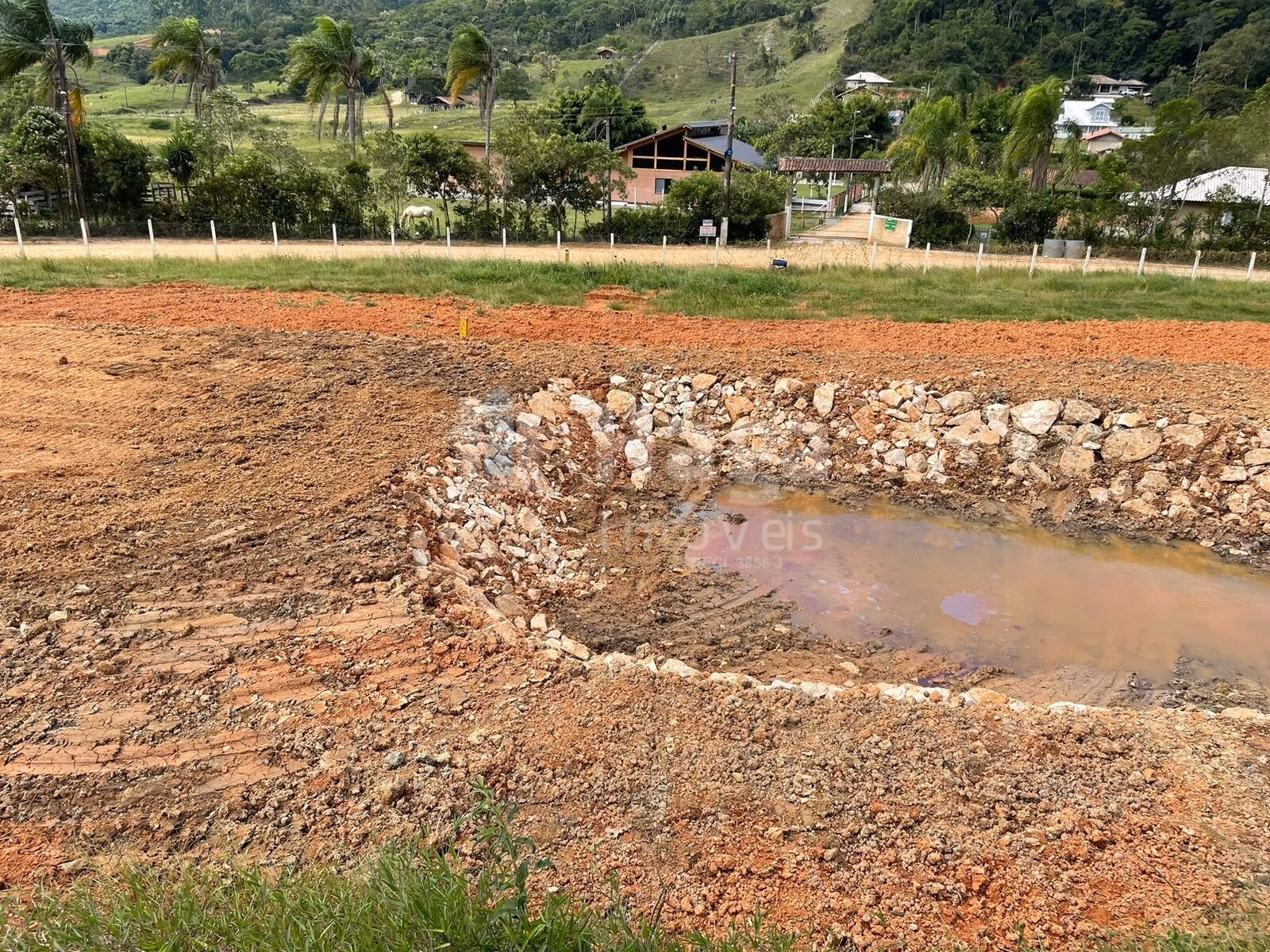 Chácara de 9.000 m² em Tijucas, SC