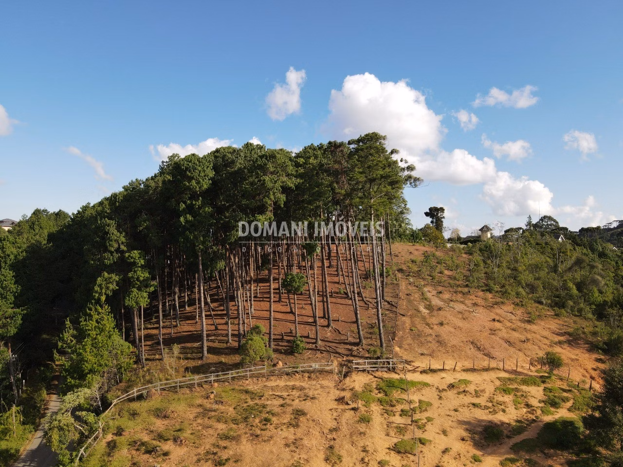 Terreno de 7.220 m² em Campos do Jordão, SP