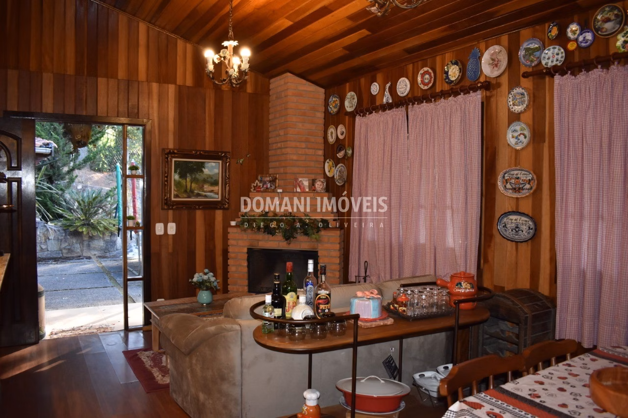 Casa de 1.175 m² em Campos do Jordão, SP