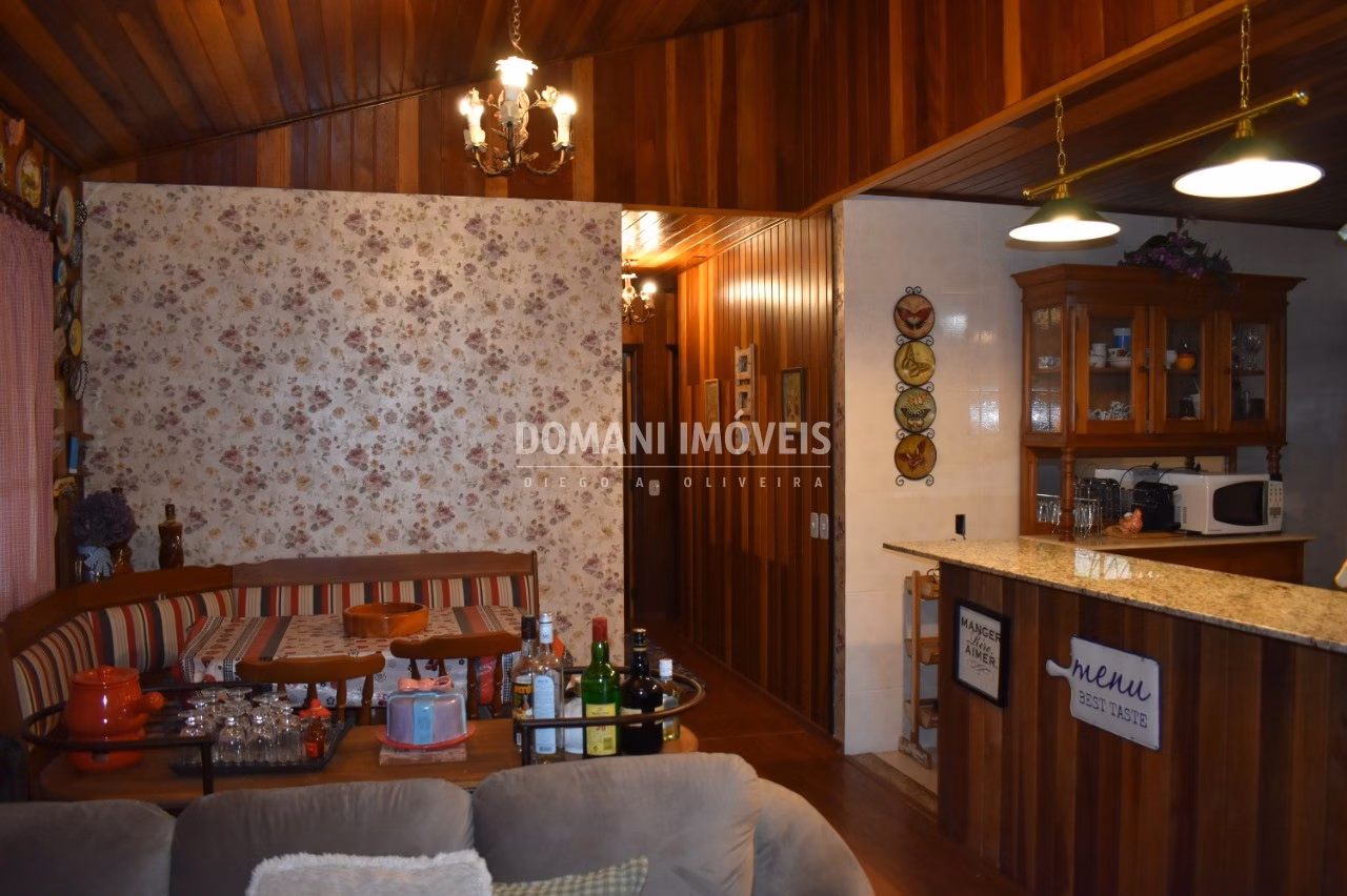 Casa de 1.175 m² em Campos do Jordão, SP