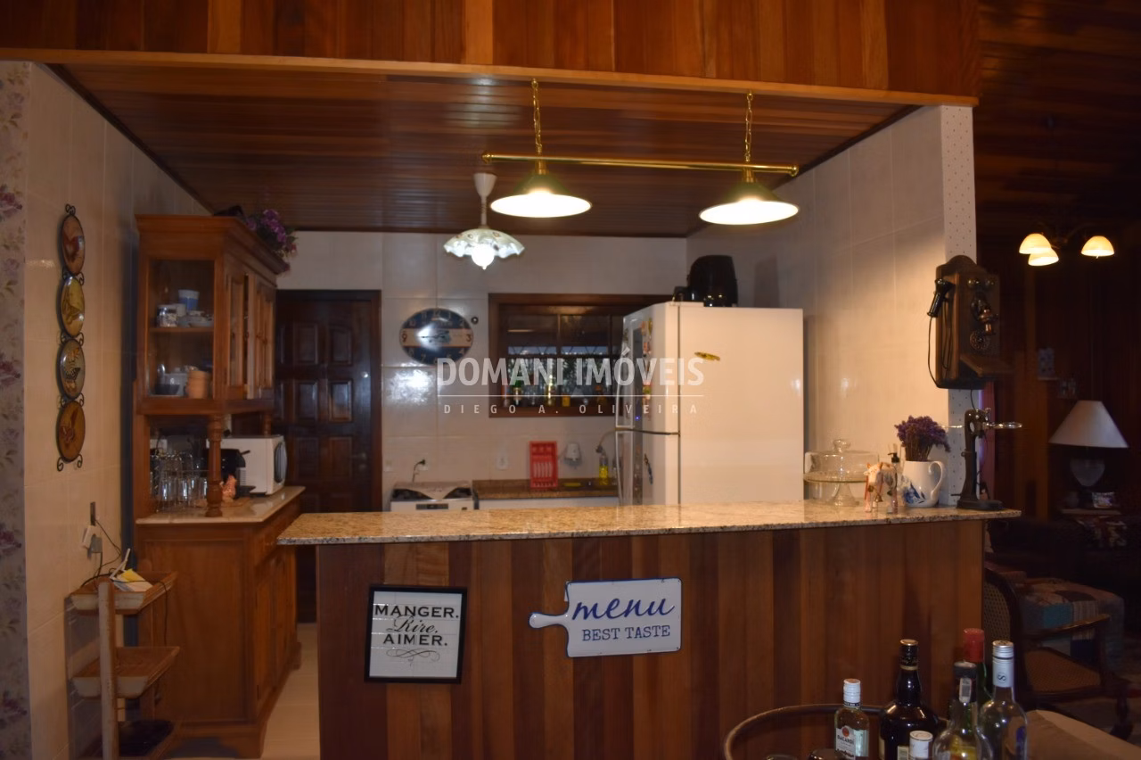 Casa de 1.175 m² em Campos do Jordão, SP