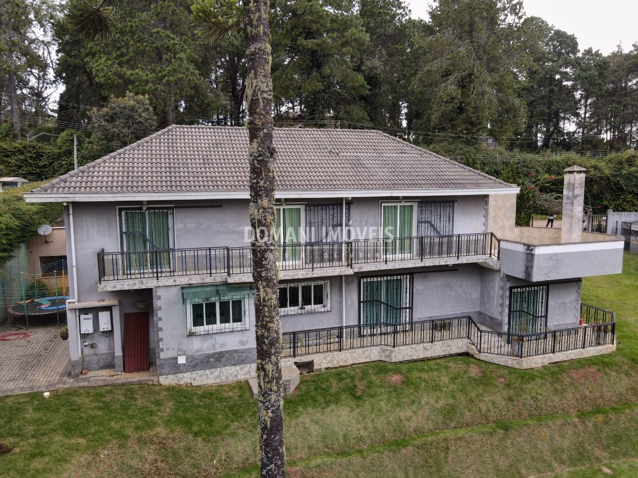 Casa de 1.060 m² em Campos do Jordão, SP