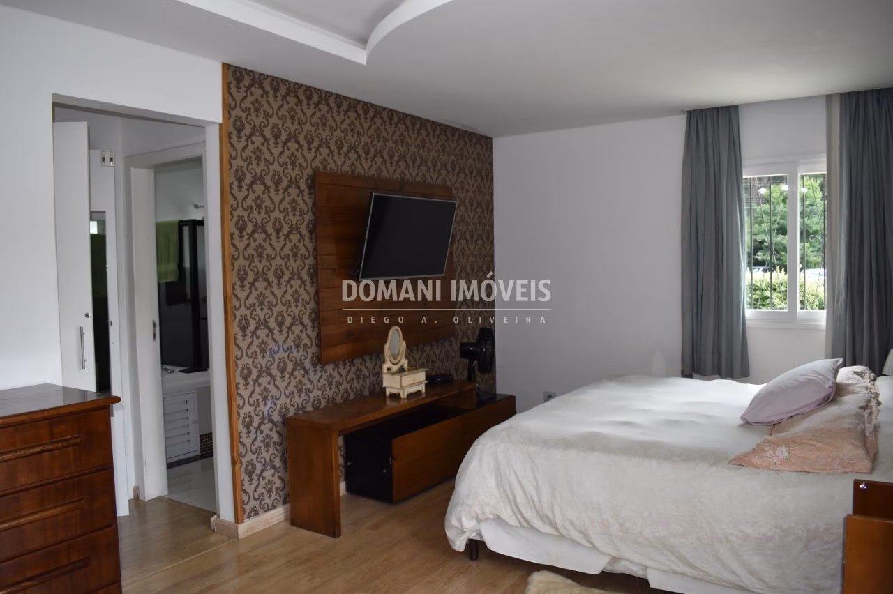Casa de 1.060 m² em Campos do Jordão, SP