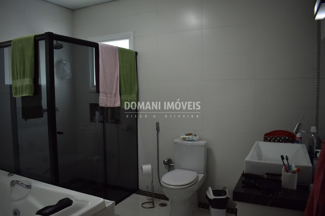 Casa de 1.060 m² em Campos do Jordão, SP