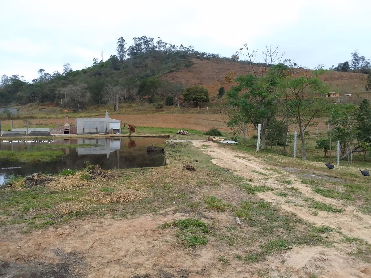 Small farm of 10 acres in São José dos Campos, SP, Brazil