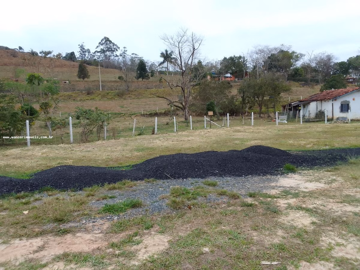 Small farm of 10 acres in São José dos Campos, SP, Brazil