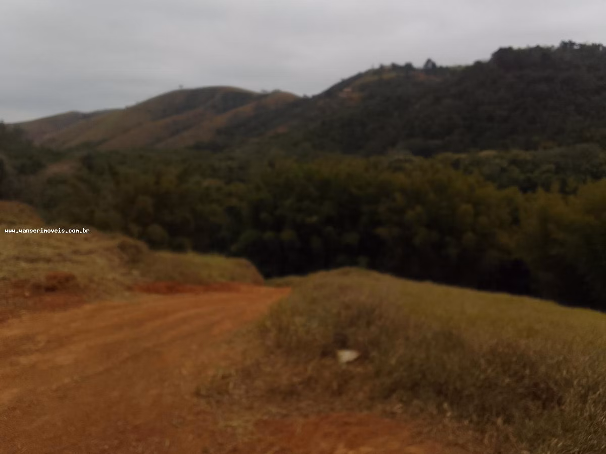 Small farm of 10 acres in São José dos Campos, SP, Brazil