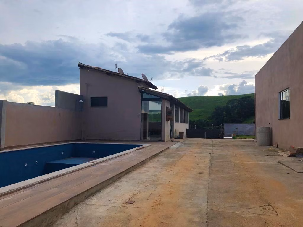 Chácara de 1.000 m² em Pouso Alegre, MG