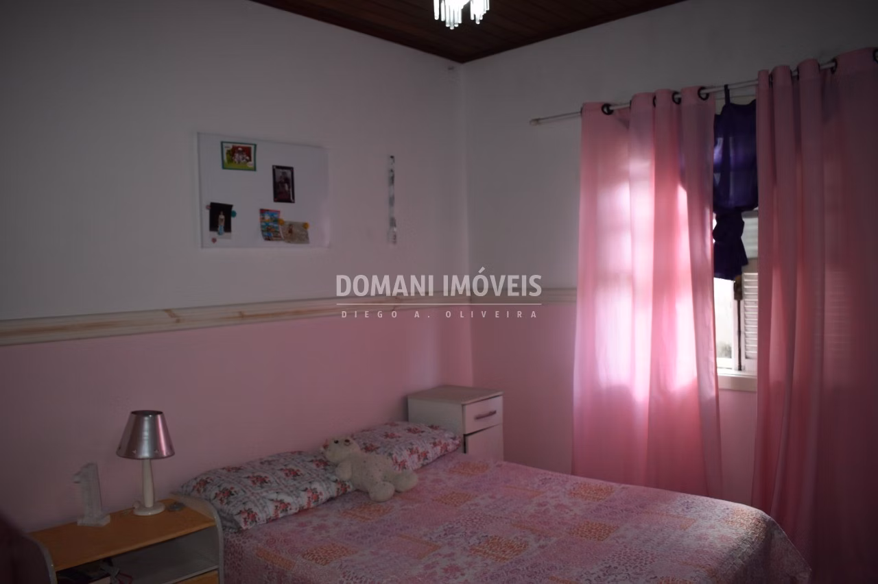Casa de 385 m² em Campos do Jordão, SP