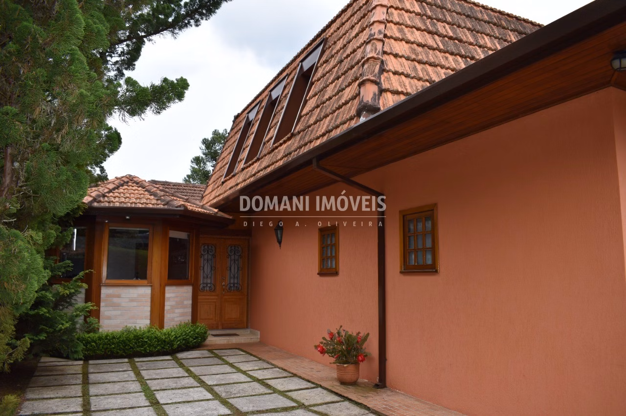 House of 1,000 m² in Campos do Jordão, SP, Brazil