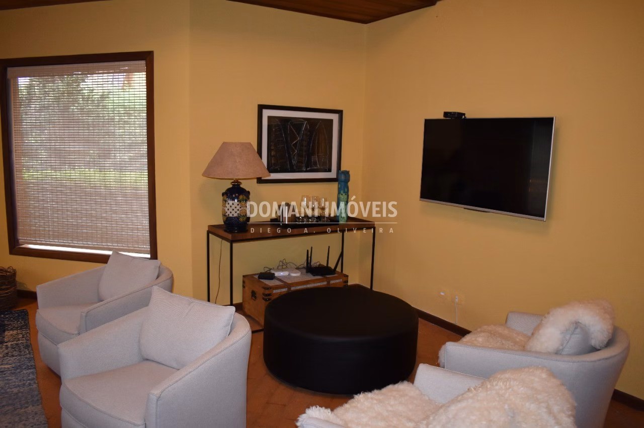 House of 1,000 m² in Campos do Jordão, SP, Brazil