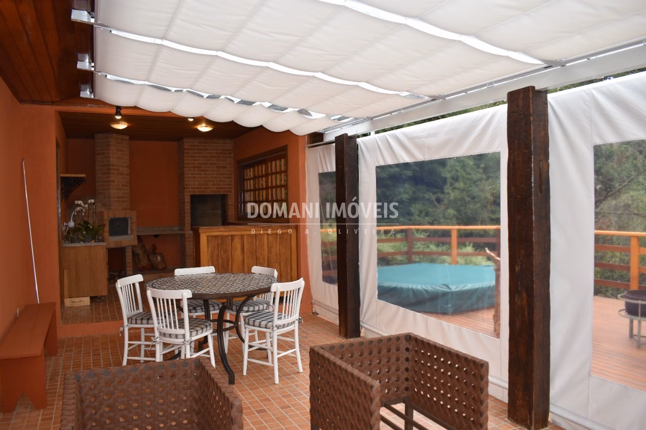 House of 1,000 m² in Campos do Jordão, SP, Brazil