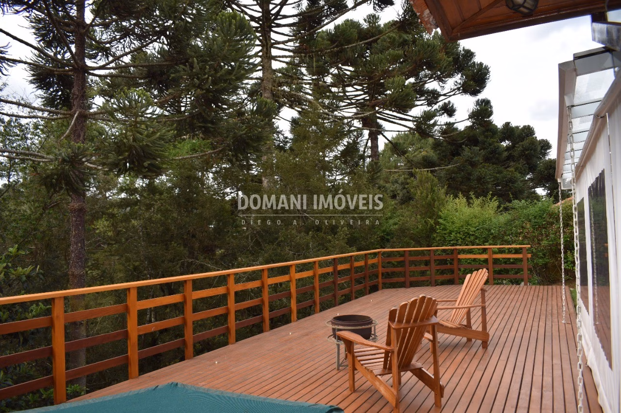 Casa de 1,000 m² em Campos do Jordão, SP