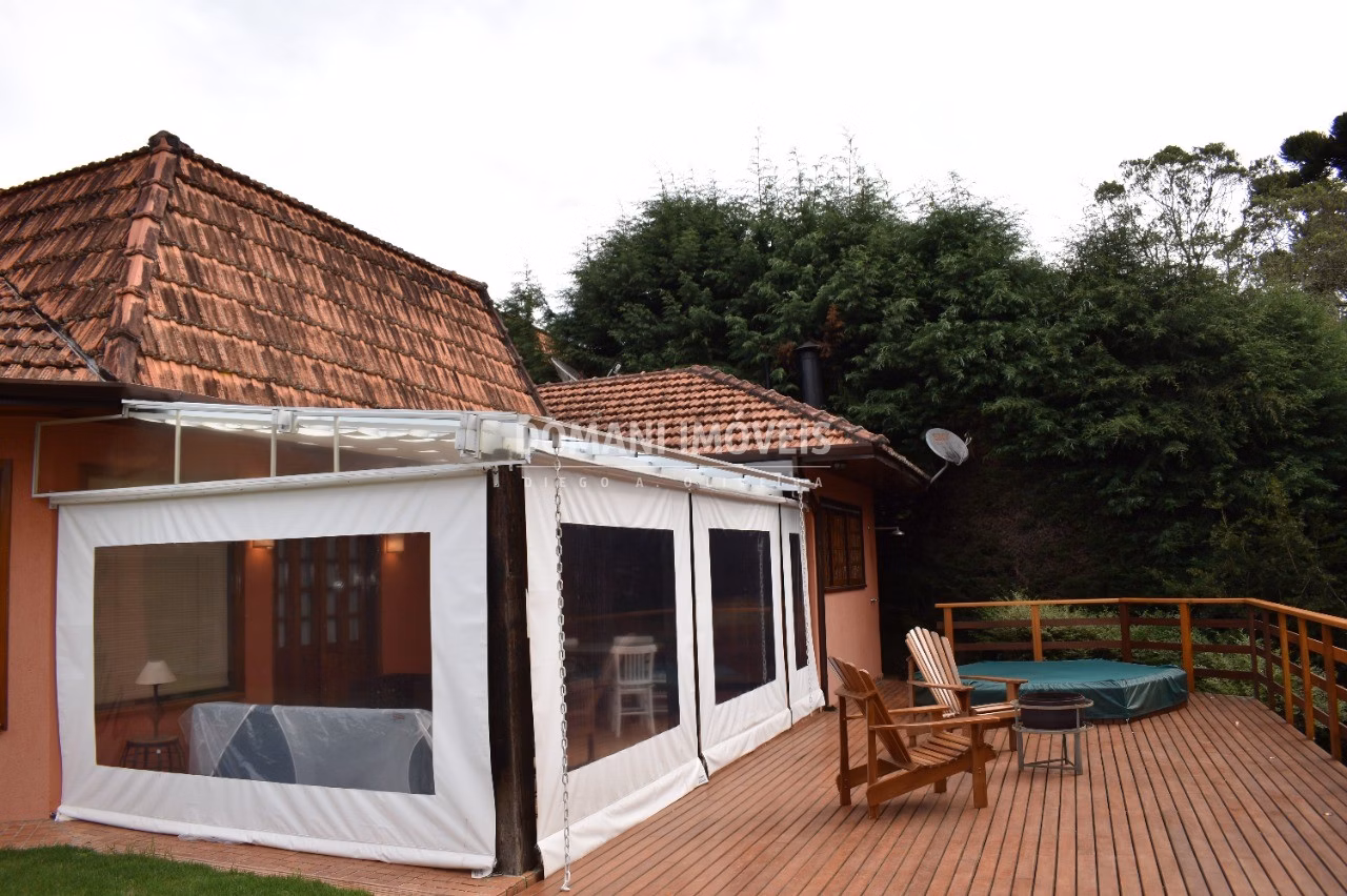 House of 1,000 m² in Campos do Jordão, SP, Brazil