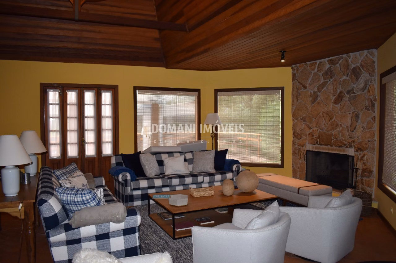 House of 1,000 m² in Campos do Jordão, SP, Brazil